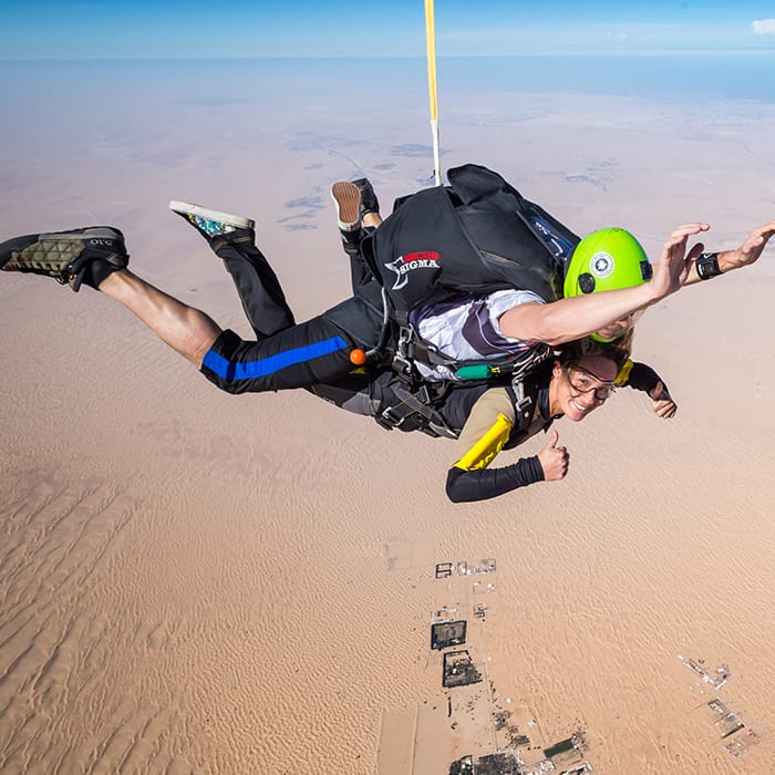 Skydive Dubai: Tandem Skydiving at The Desert Drop Zone