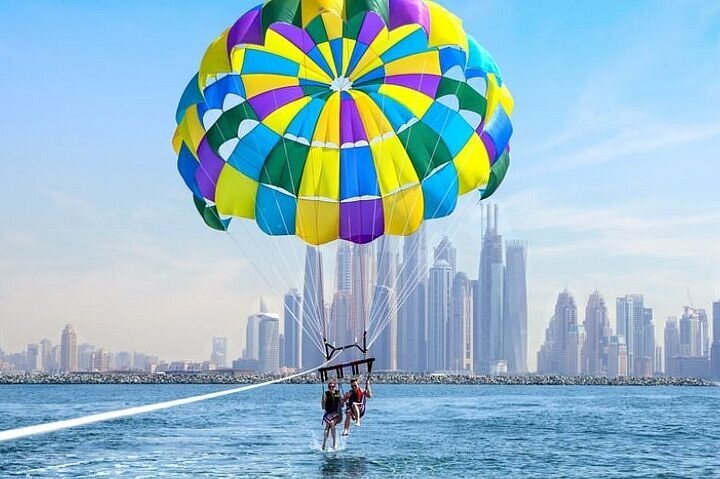 Dubai Luxury Parasailing